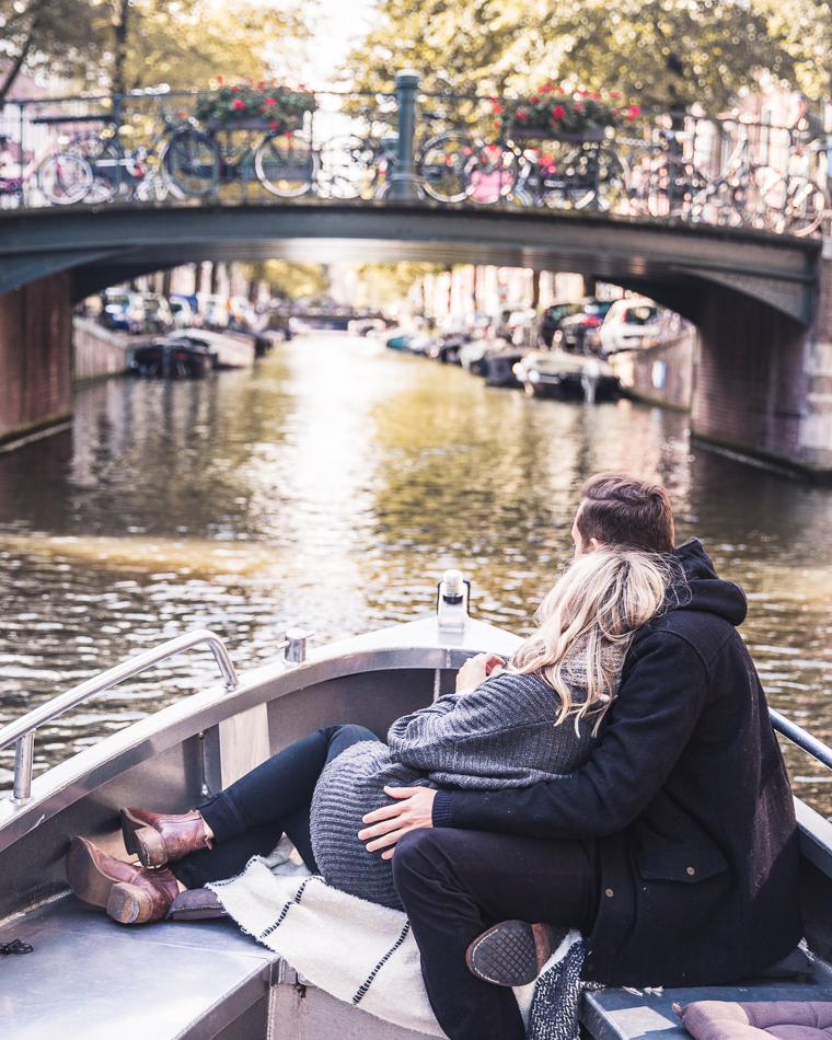 Couples Amsterdam Canal Boat Ride Finduslost