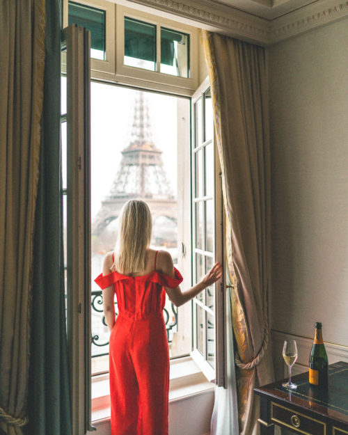 Best views of the Eiffel Tower from the Shangri La Paris Hotel - Complete Paris Travel Guide