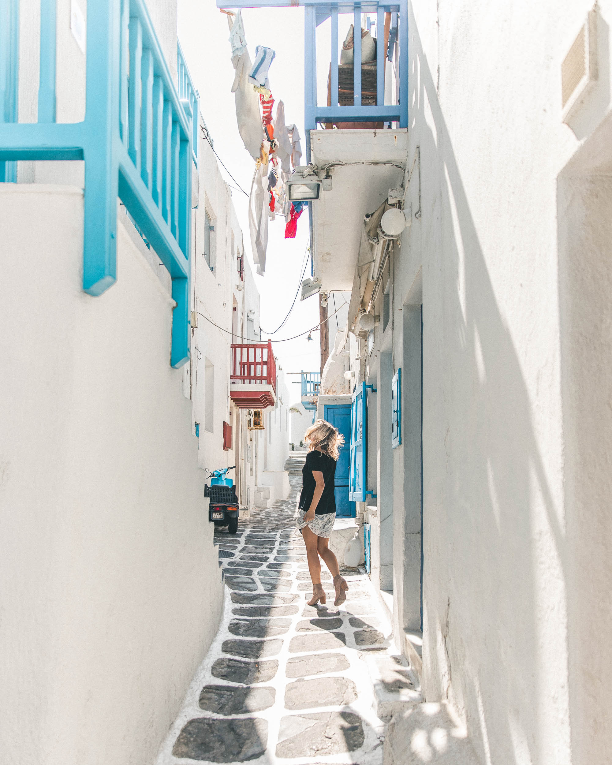 How To Choose The Best Greek Islands To Visit - Mykonos via @finduslost