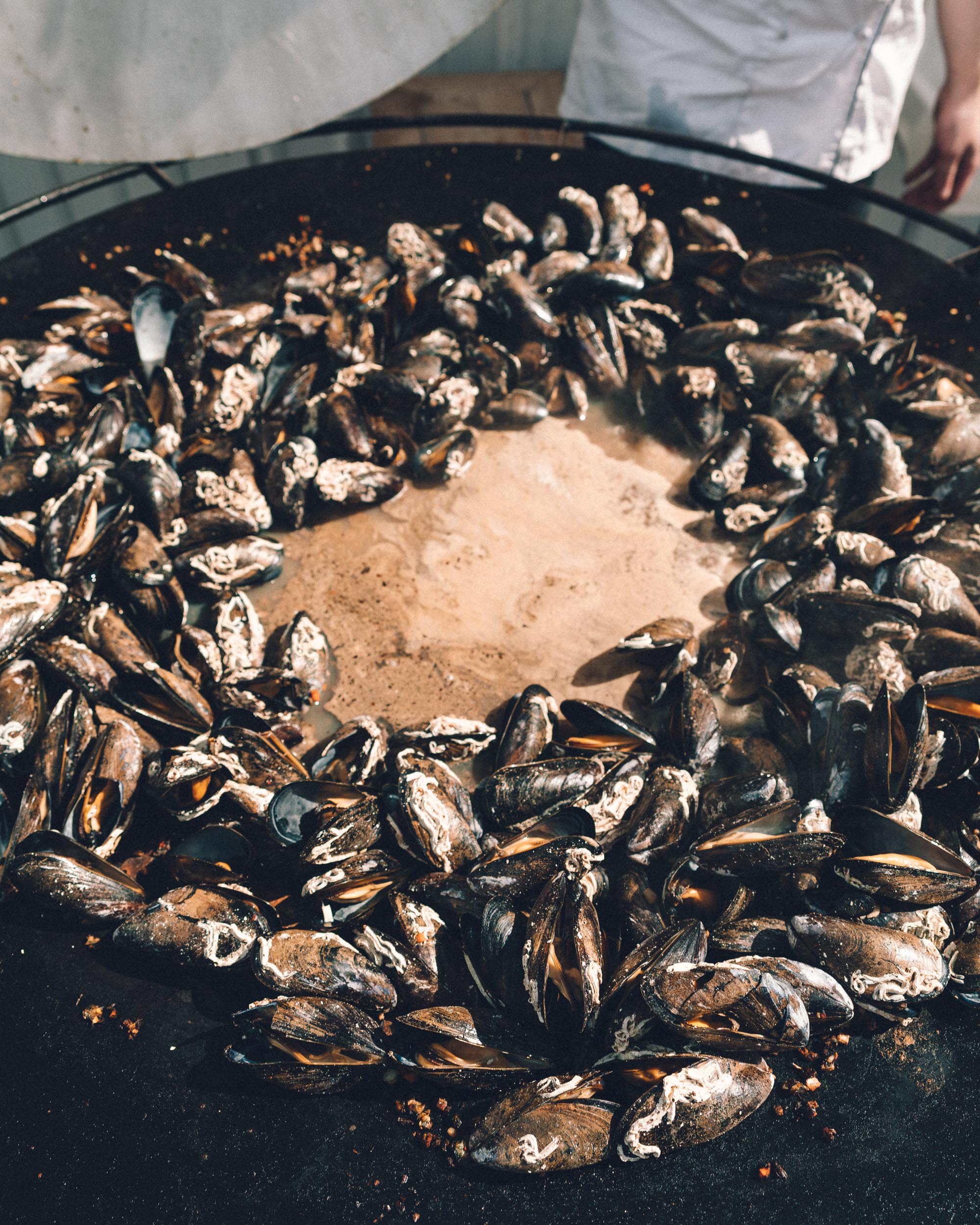 Fresh mussels in Ljungskile | West Sweden Travel Guide via @finduslost