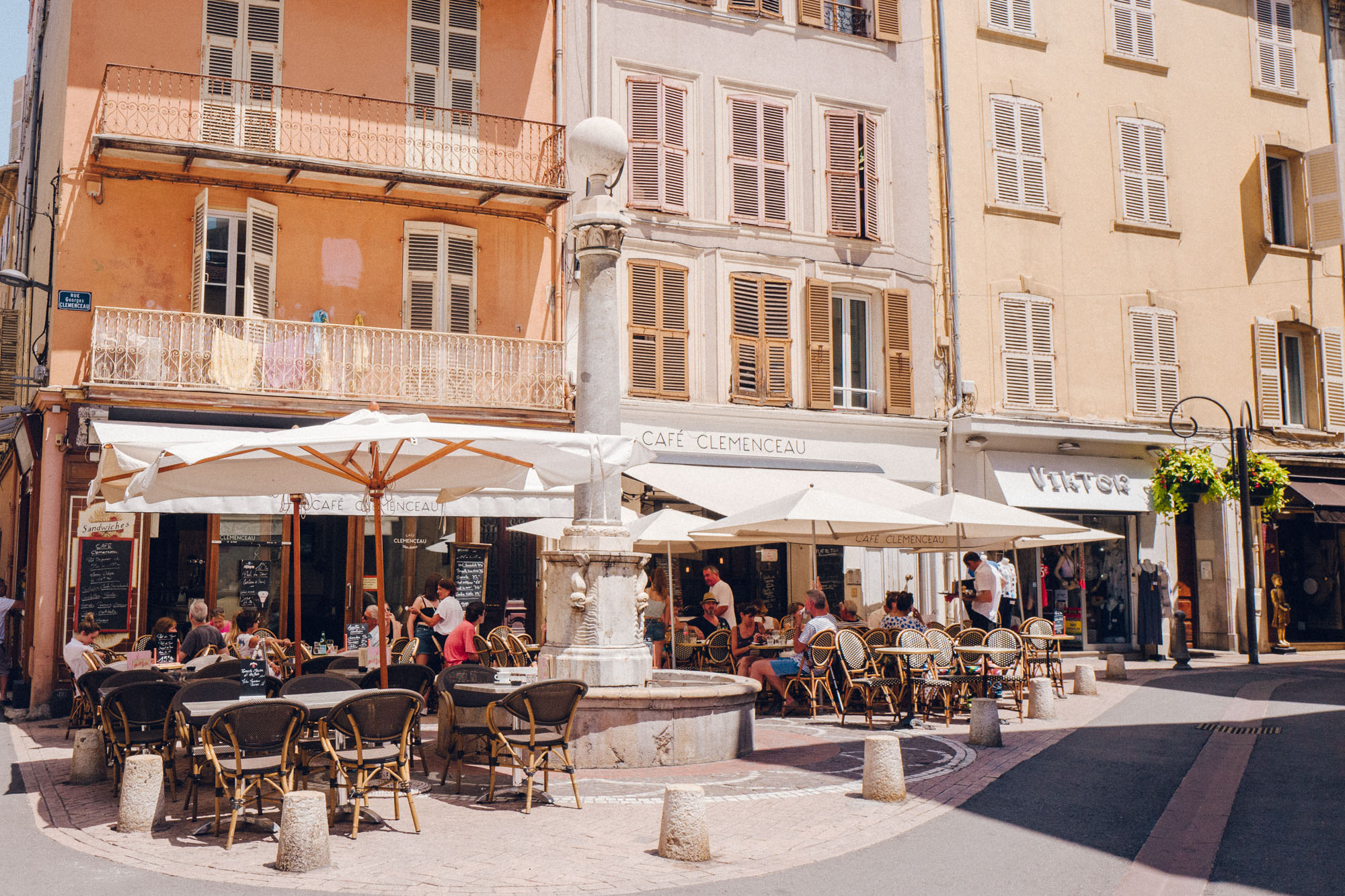 Antibes restaurants in the French Riviera