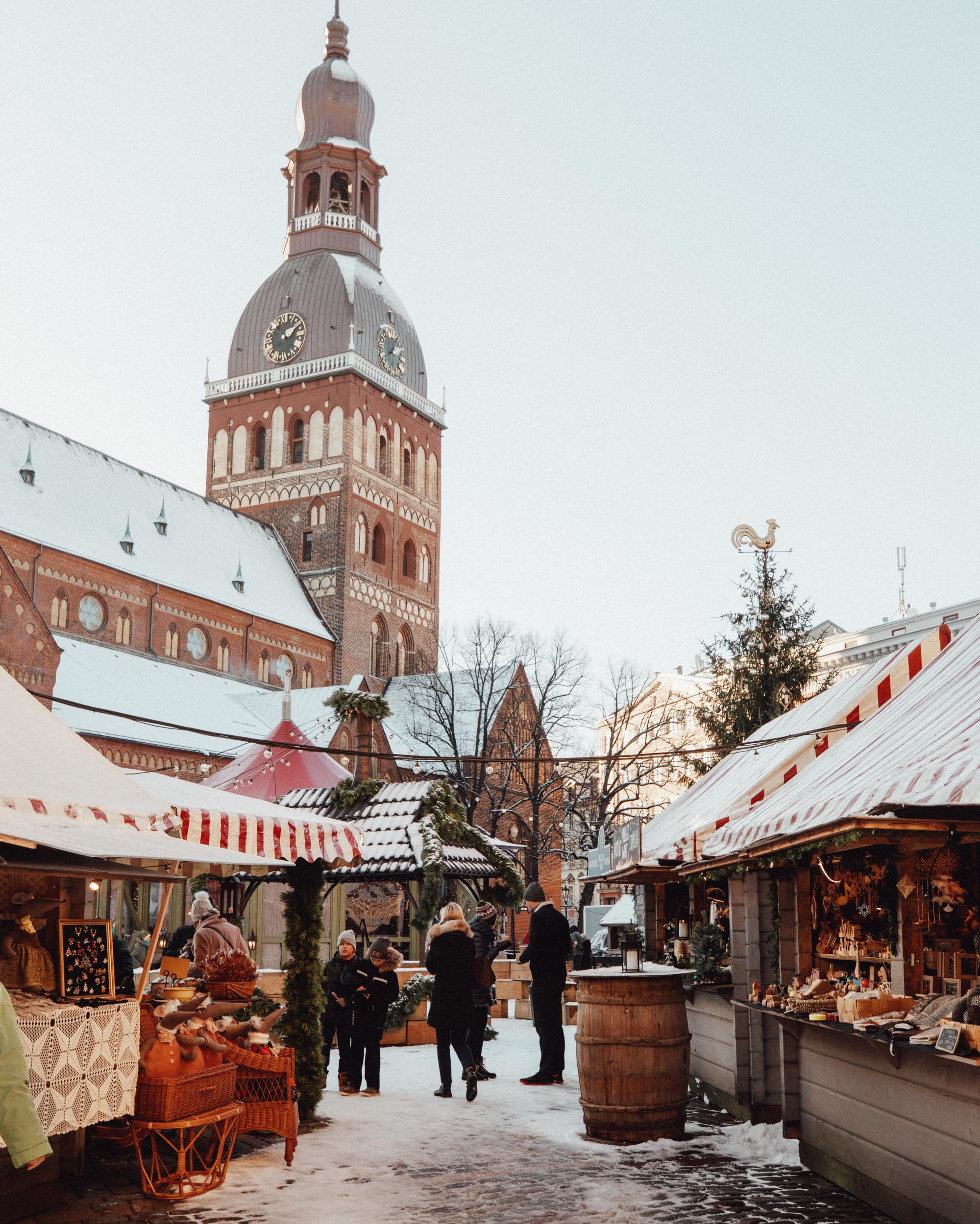 Riga Latvia Christmas Market in Winter via @finduslost